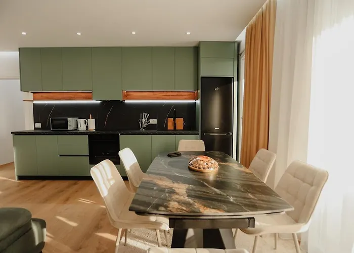 Ari Luxury * 地拉那