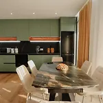 Ari Luxury * Tirana