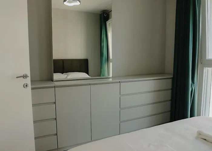 Apartament Ari Luxury *